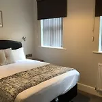 Jeffersons & Serviced (adults Only) Apart-hotel