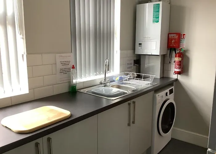 Jeffersons & Serviced (adults Only) 3*