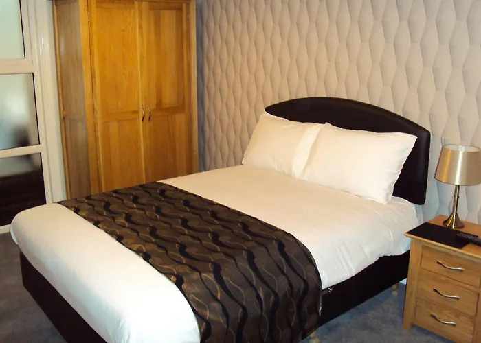 Jeffersons & Serviced (adults Only)